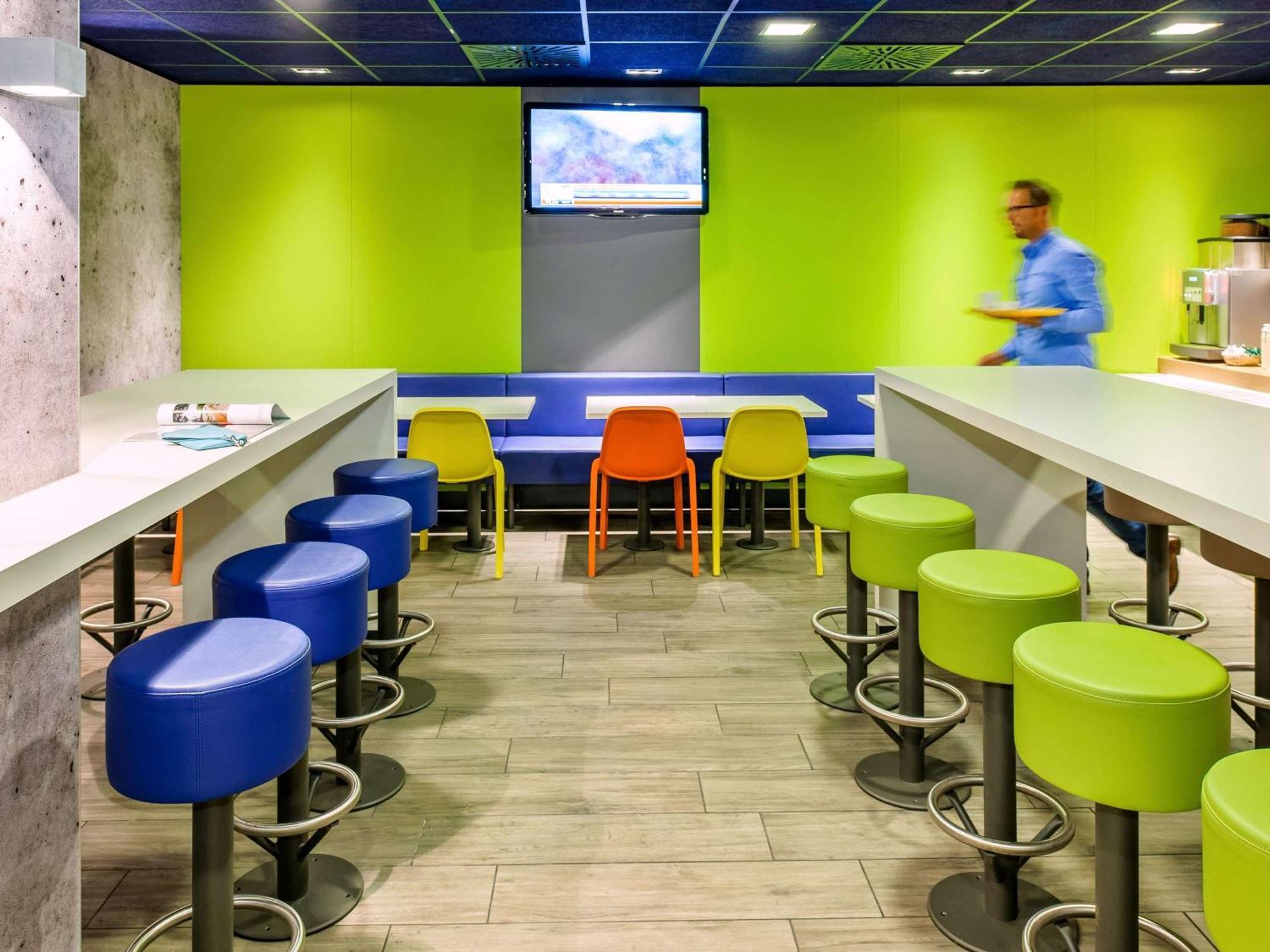 Ibis Budget Hannover Hbf Bagian luar foto