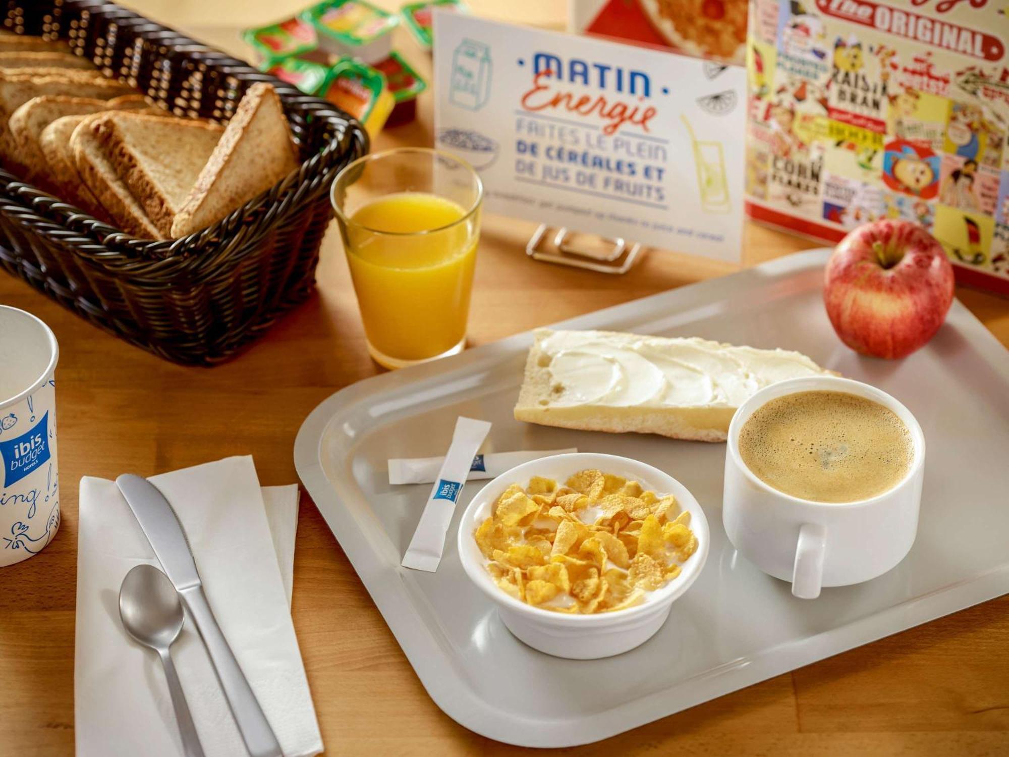 Ibis Budget Hannover Hbf Bagian luar foto